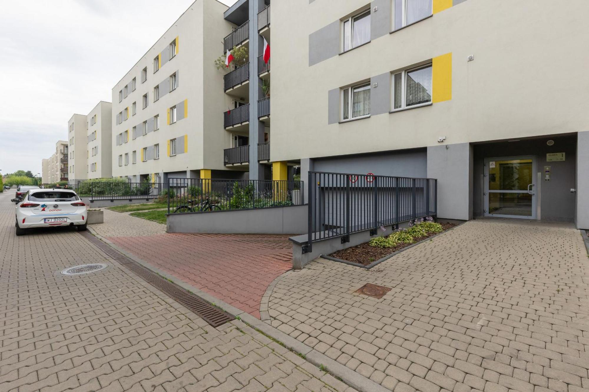 Urban Wings - Airport With Parking & Balcony By Renters Apartament Warszawa